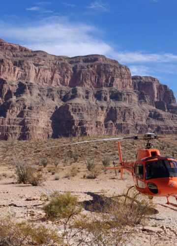 Travel blog about a visit to the Grand Canyon by Helicopter